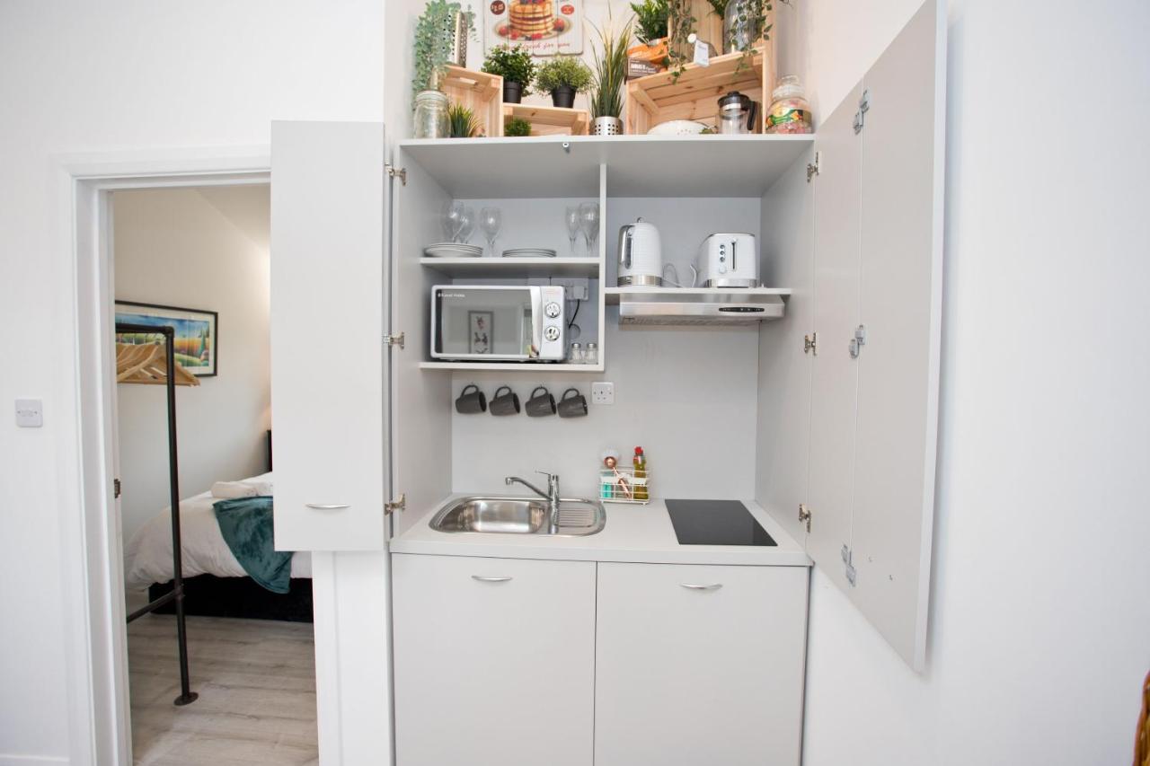 The Bearded Goat Den - A Rural Retreat At Modern * Saint Leonards