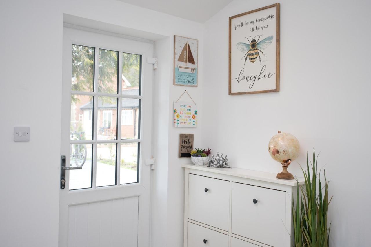 The Bearded Goat Den - A Rural Retreat At Modern *