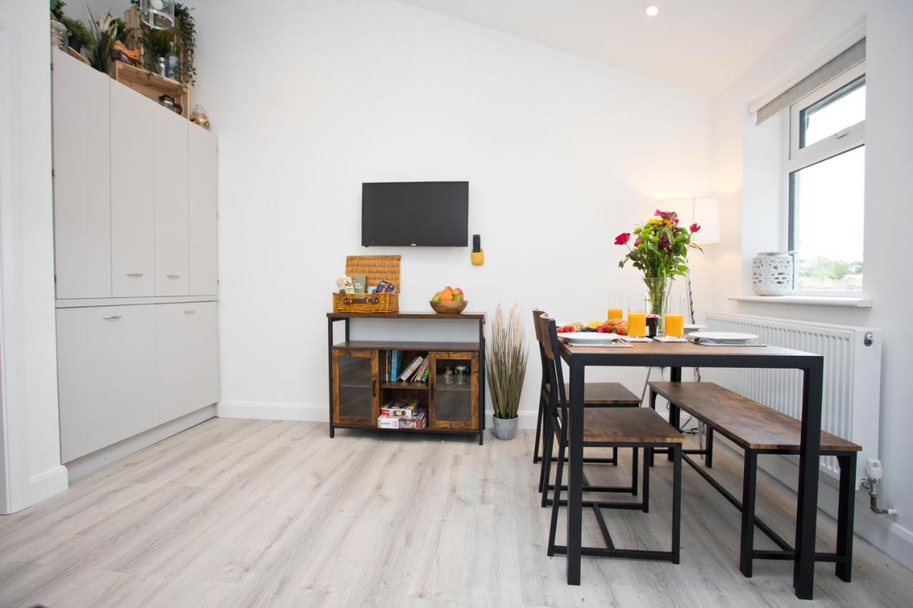 Holiday home The Bearded Goat Den - A Rural Retreat At Modern *