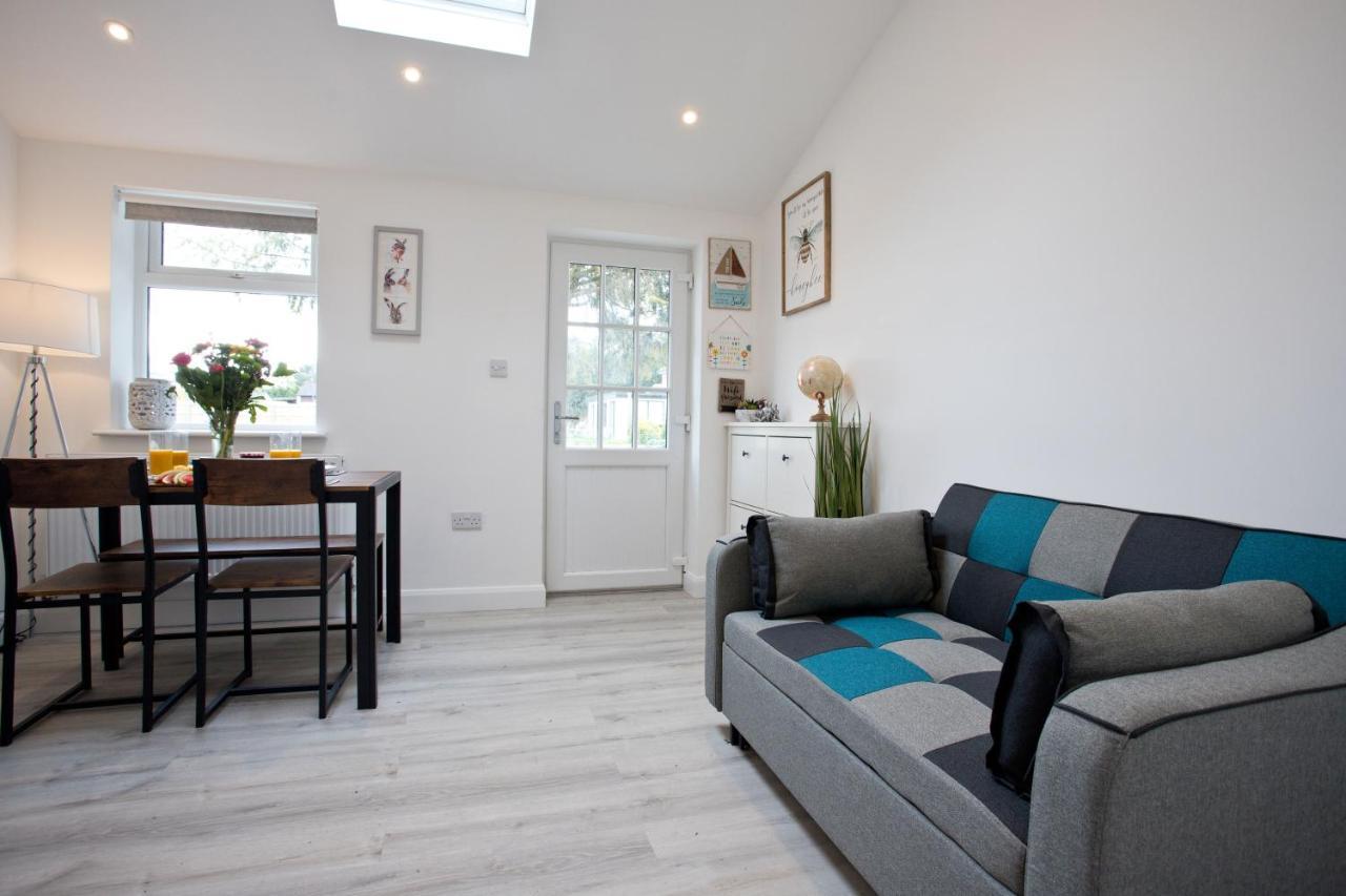 The Bearded Goat Den - A Rural Retreat At Modern *